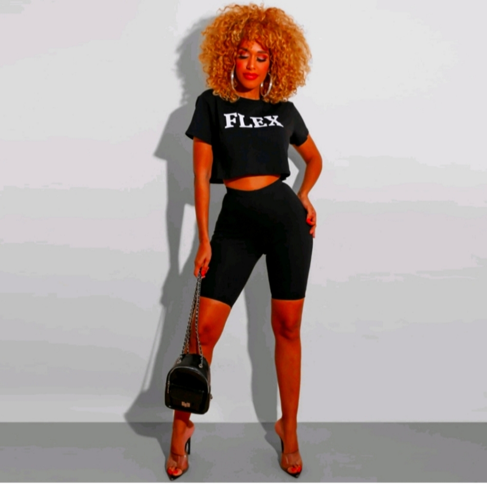 Women's plus size top and bottom